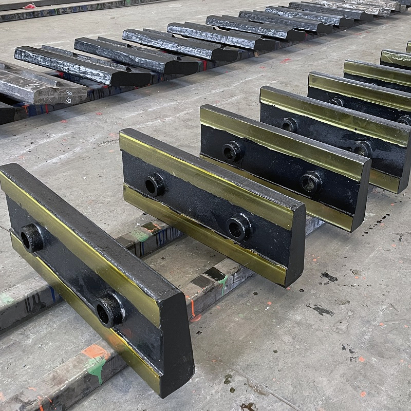 ألواح تصادم من الصلب عالي المنغنيز للكسارة