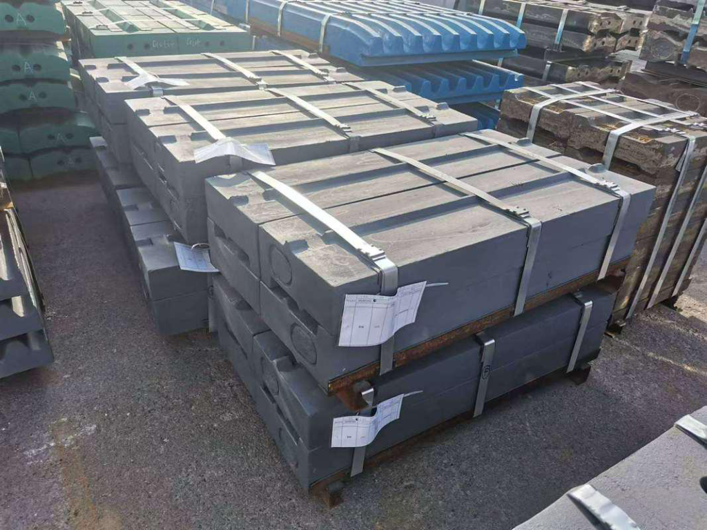 impact crusher wear parts blow bars supplier